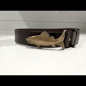Vineyard Vines Brass Fish Buckle, Brown Leather Belt, Size 32